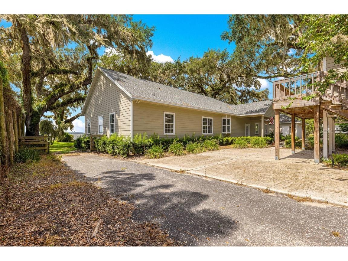 12360 E Highway 25 Ocklawaha FL 32179 - LAKE WEIR OM705819 image69