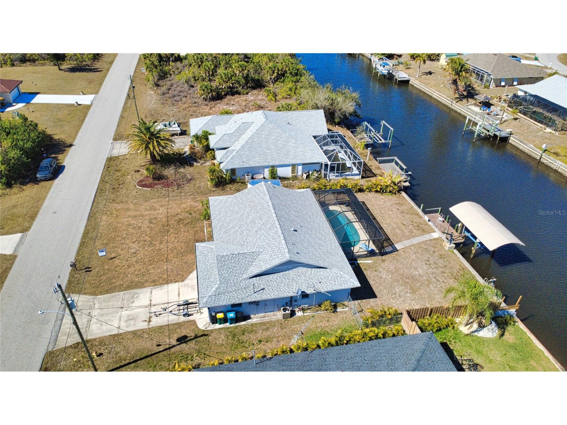 12362 Kneeland Terrace Port Charlotte FL 33981 - BACCHUS WATERWAY D6146169 image1
