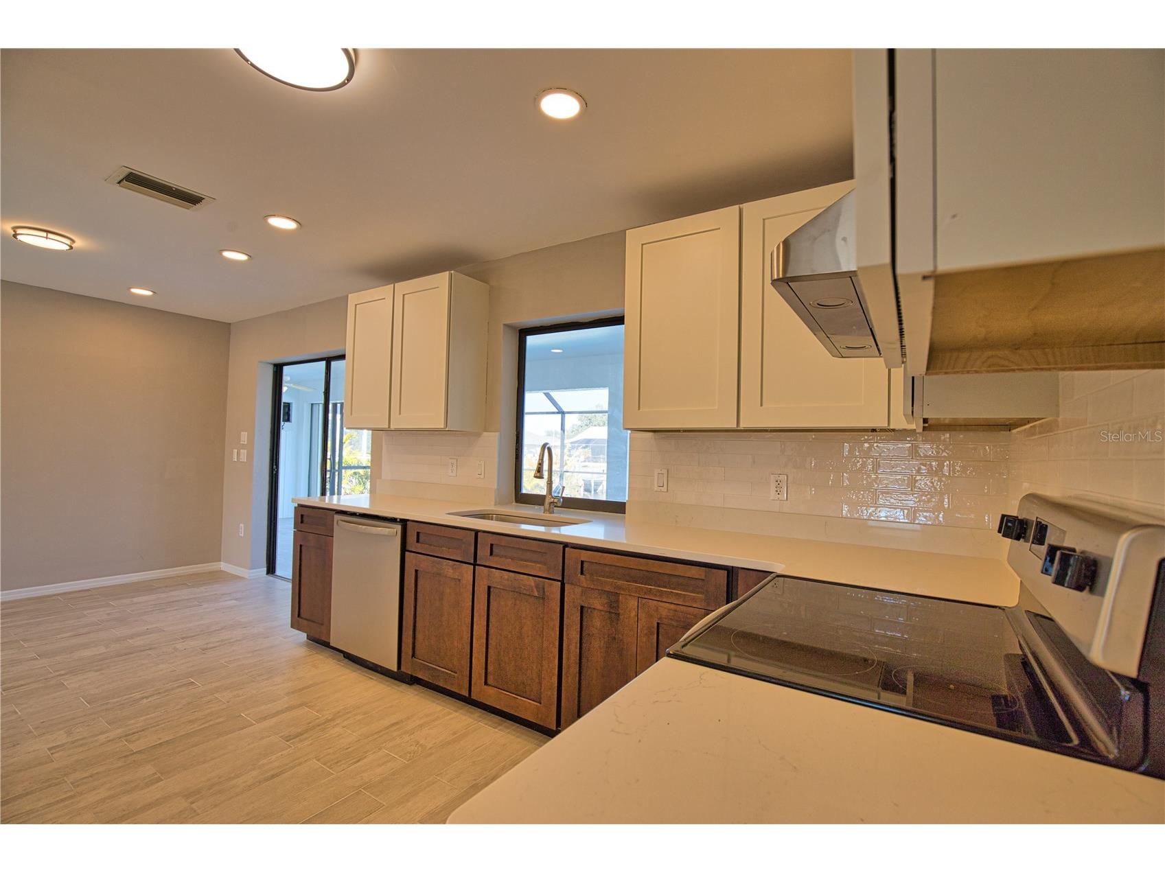 12362 Kneeland Terrace Port Charlotte FL 33981 - BACCHUS WATERWAY D6146169 image13