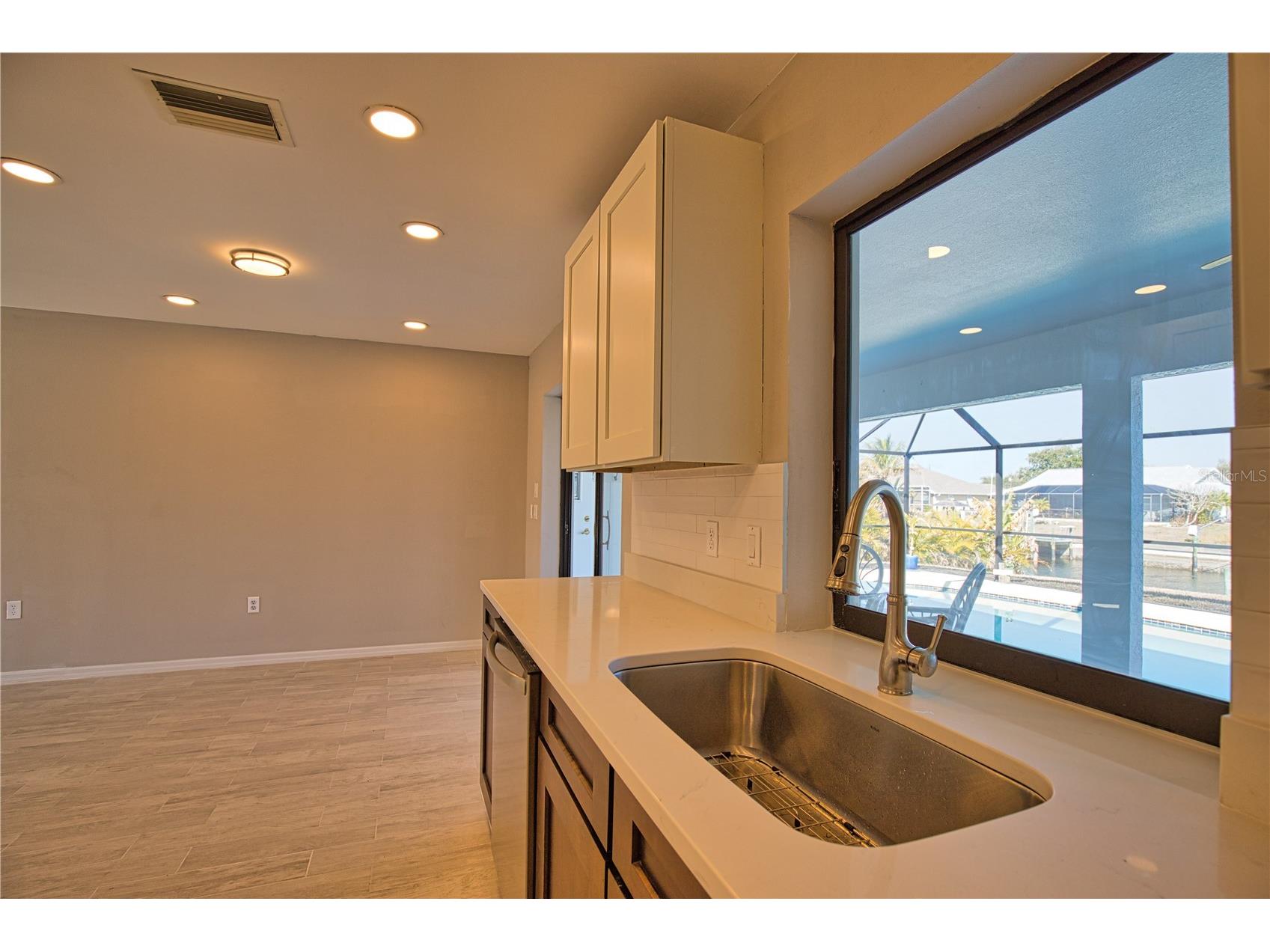 12362 Kneeland Terrace Port Charlotte FL 33981 - BACCHUS WATERWAY D6146169 image14