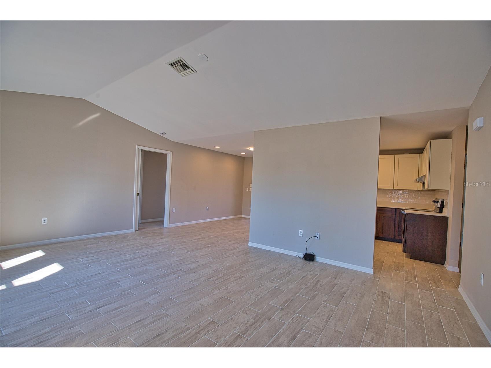 12362 Kneeland Terrace Port Charlotte FL 33981 - BACCHUS WATERWAY D6146169 image8