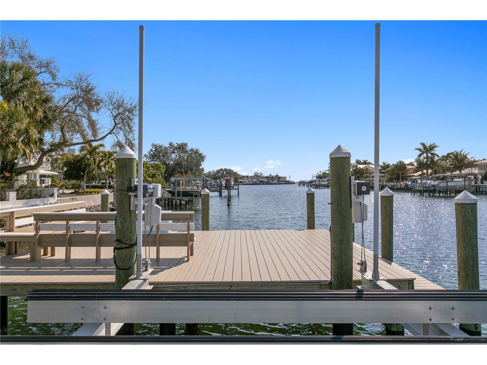 1237 Brightwaters Boulevard NE Saint Petersburg FL 33704 - TAMPA BAY TB8474777 image70