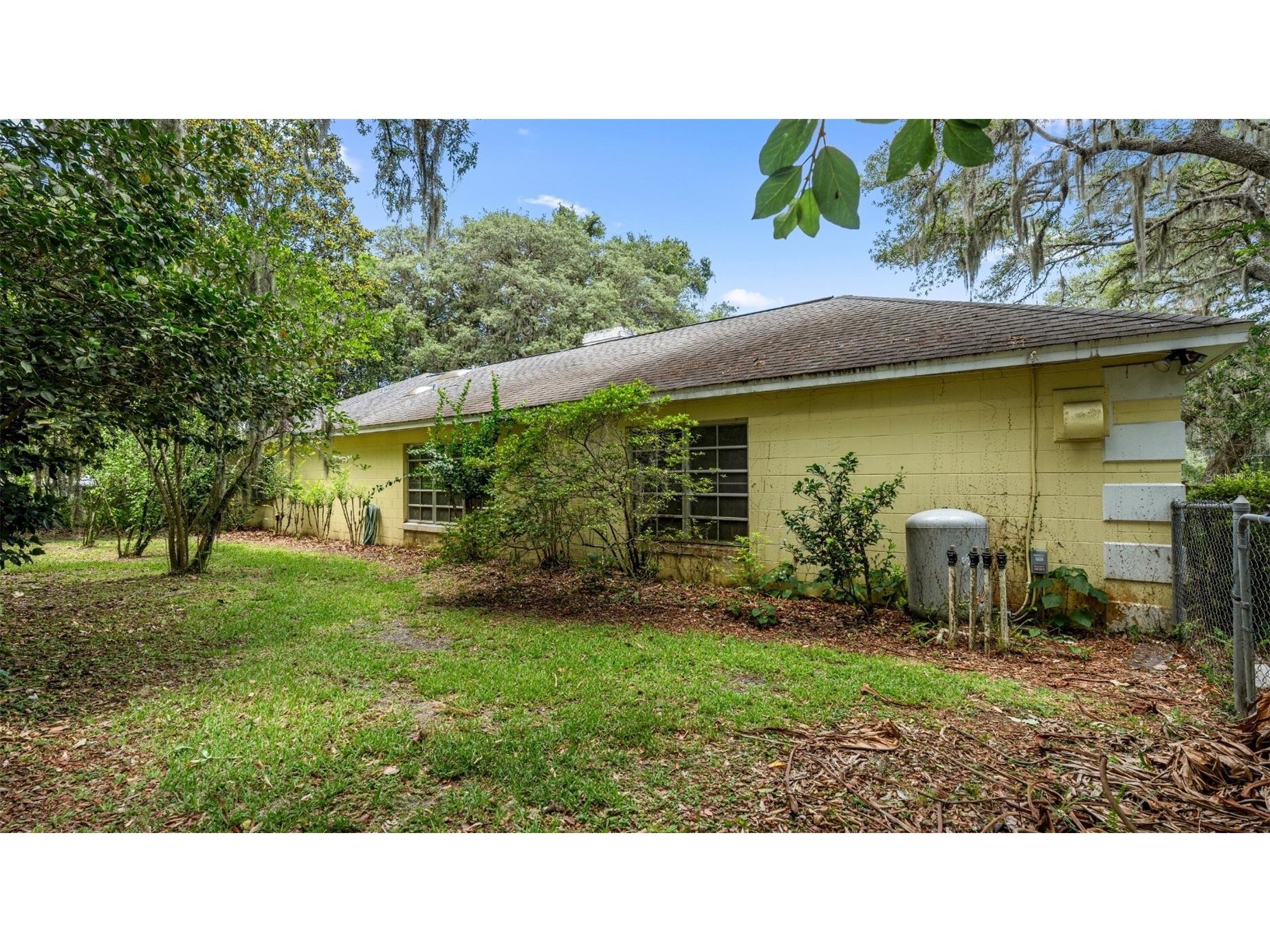 1237 Cardinal Lane Deland FL 32720 GC541834 image72