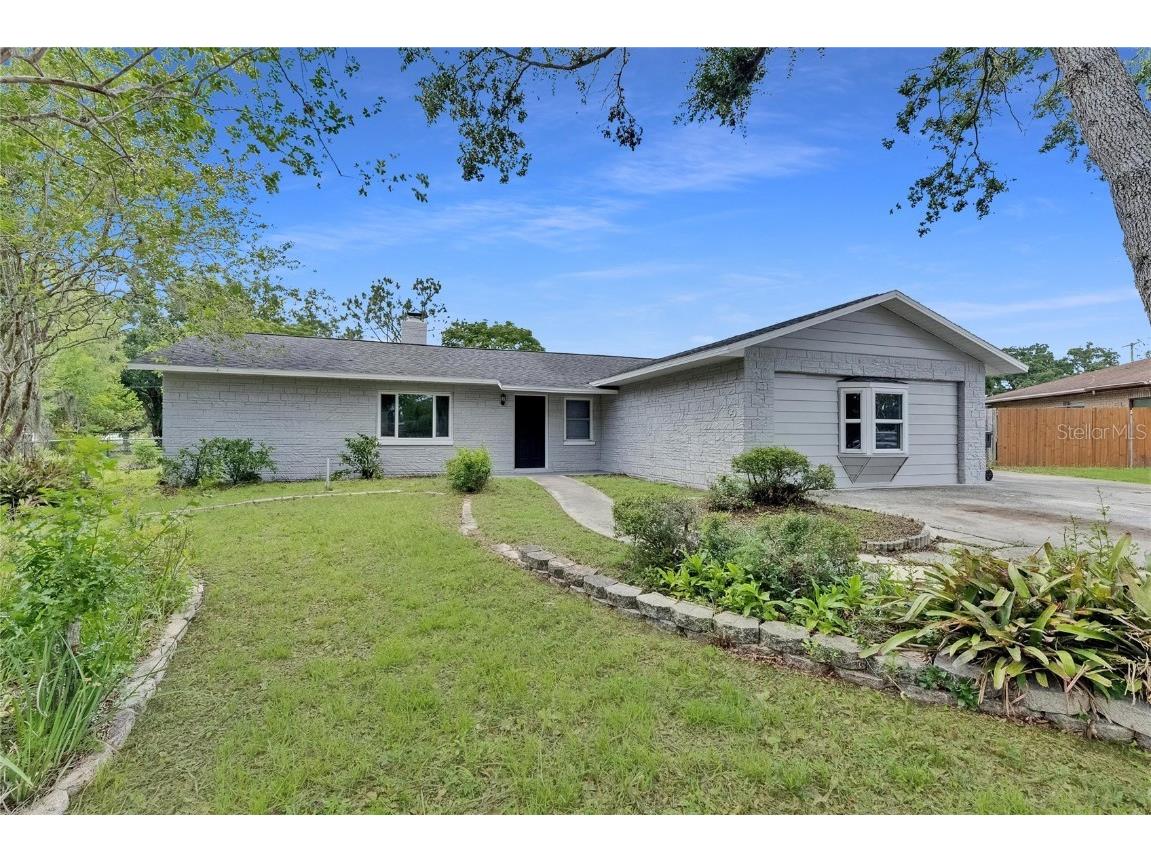 1237 Oak Valley Dr Seffner FL 33584 TB8397132 image1