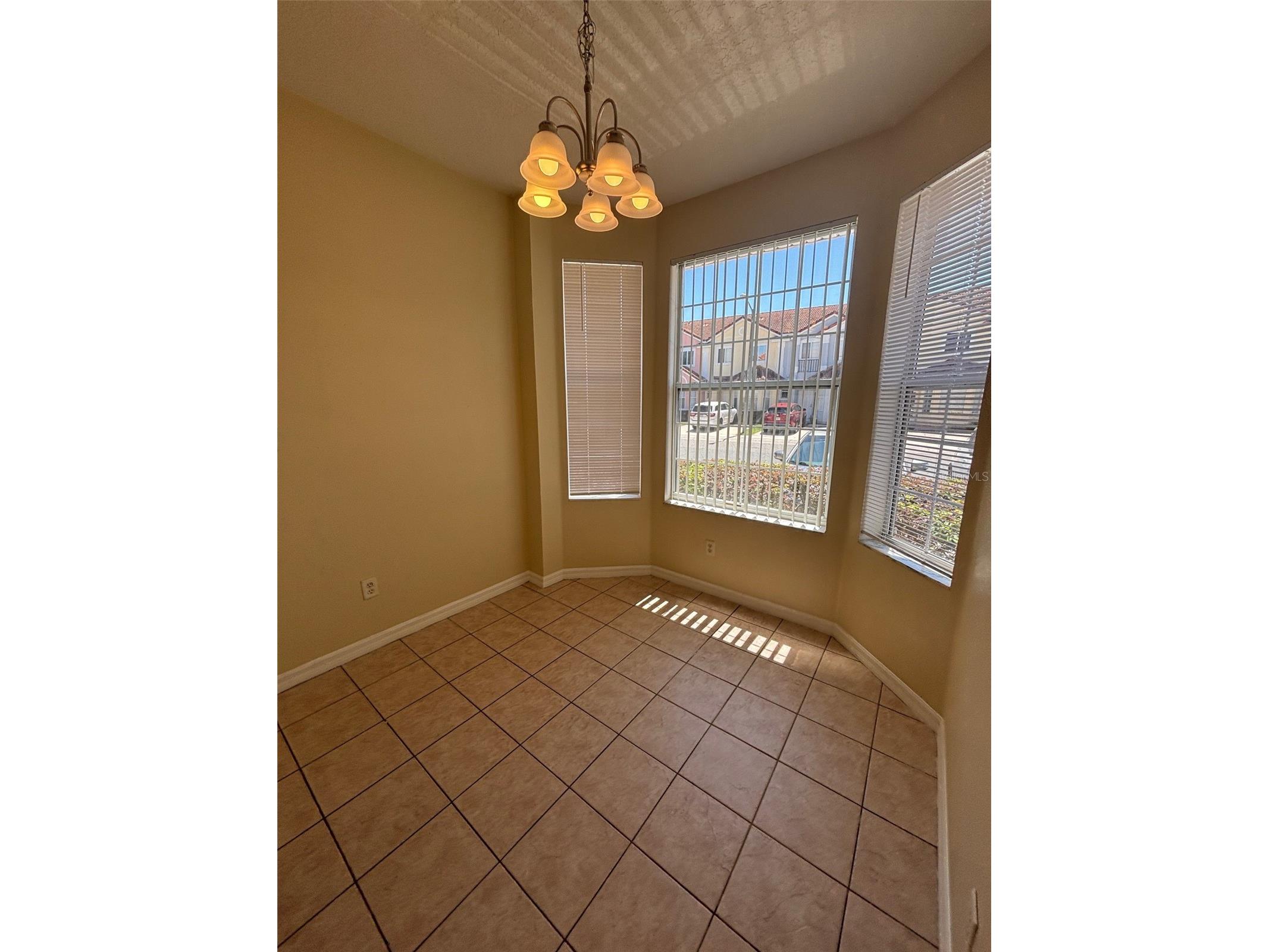 1237 S Beach Circle Kissimmee FL 34746 O6401441 image5