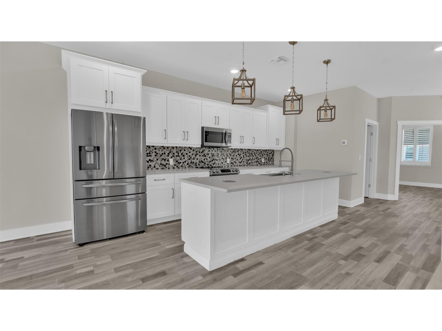 1237 Savona Drive NE Saint Petersburg FL 33702 TB8486823 image7