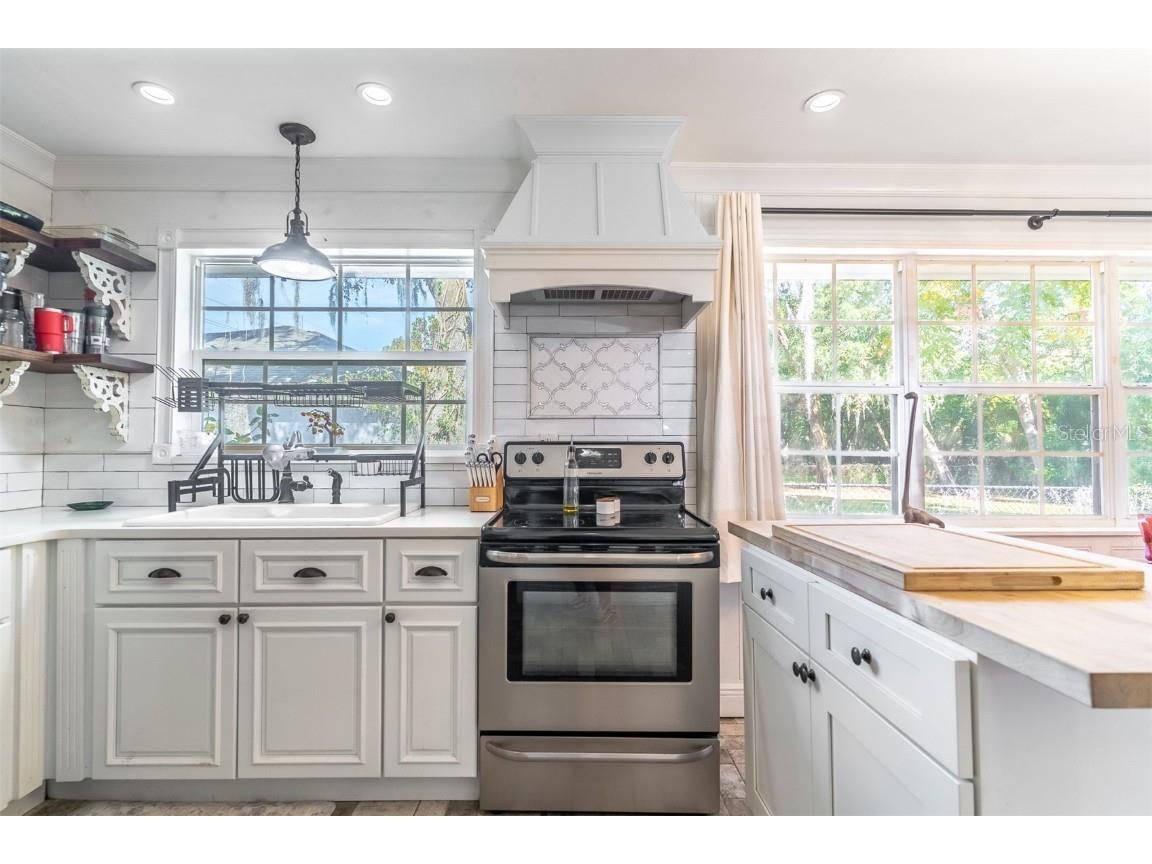 1237 W Voorhis Avenue Deland FL 32720 O6363166 image2