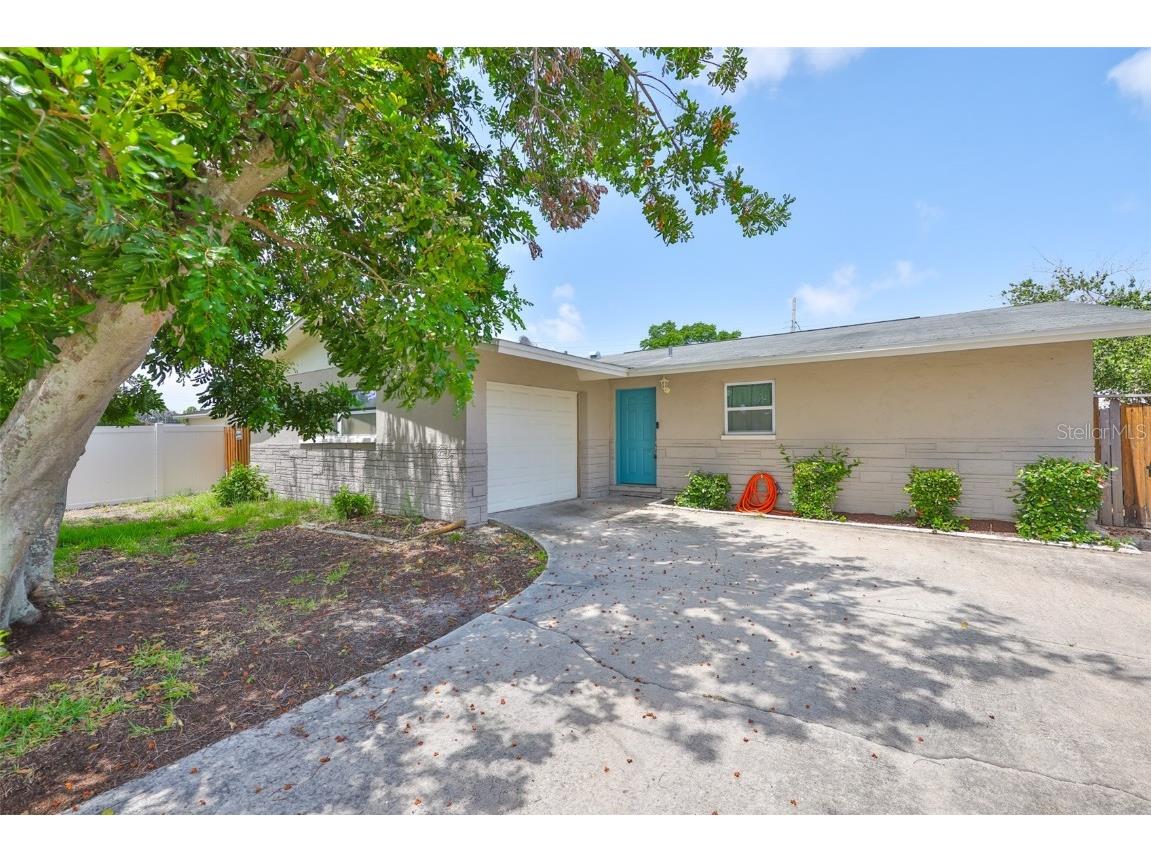 12372 113th St Largo FL 33778 TB8393437 image1