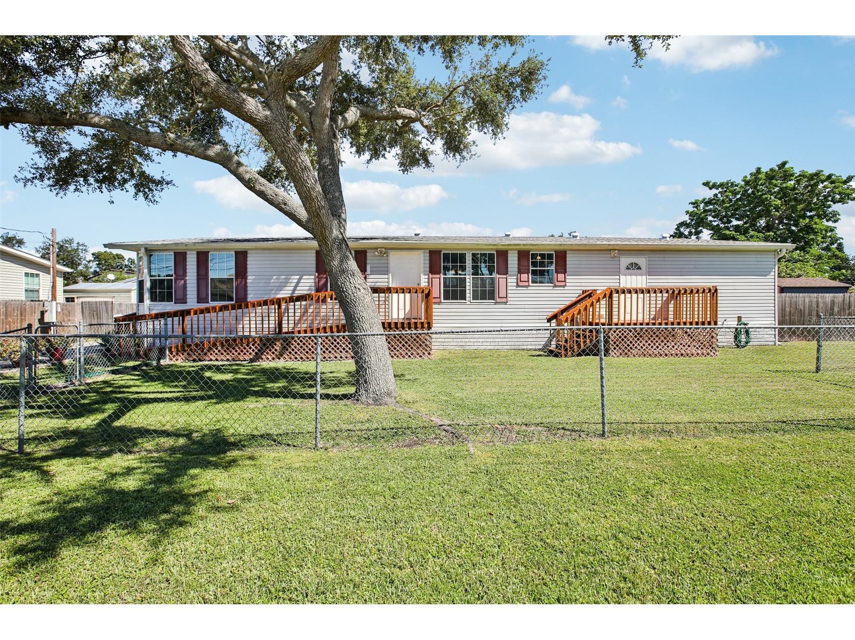 12373 Tree Street Largo FL 33773 TB8437221 image1