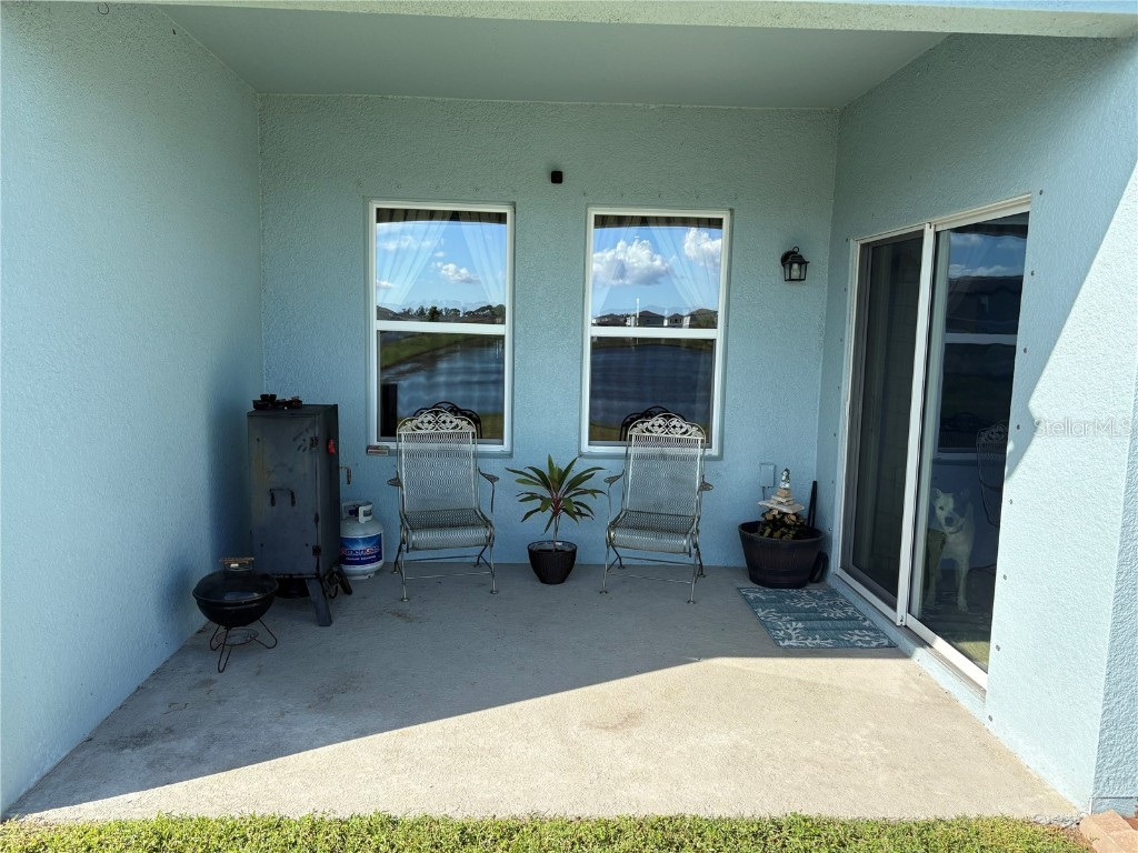 1238 Anchor Bend Drive Ruskin FL 33570 TB8432159 image16