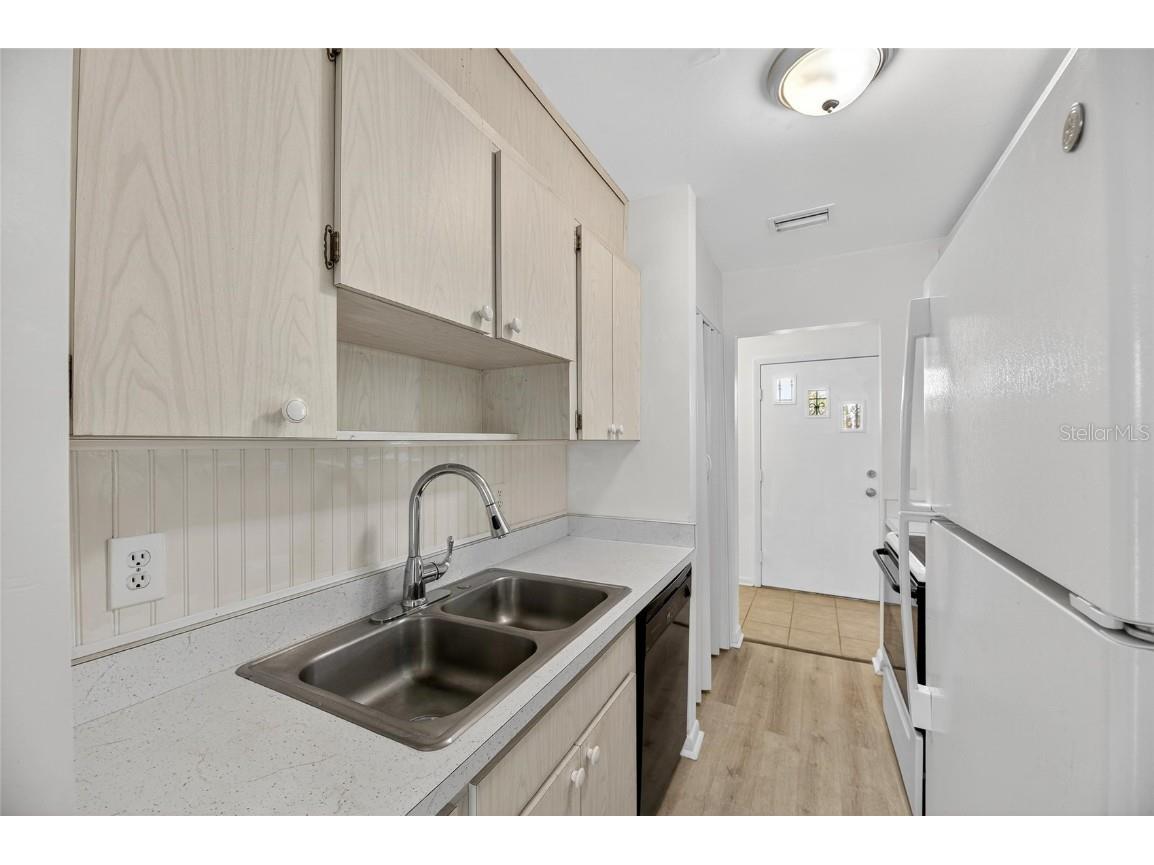 1238 Fordham Drive Sun City Center FL 33573 TB8434721 image11