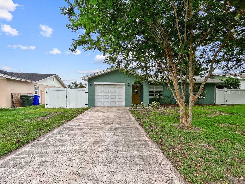 1238 Honeytree Lane E Lakeland FL 33801 TB8393654 image1
