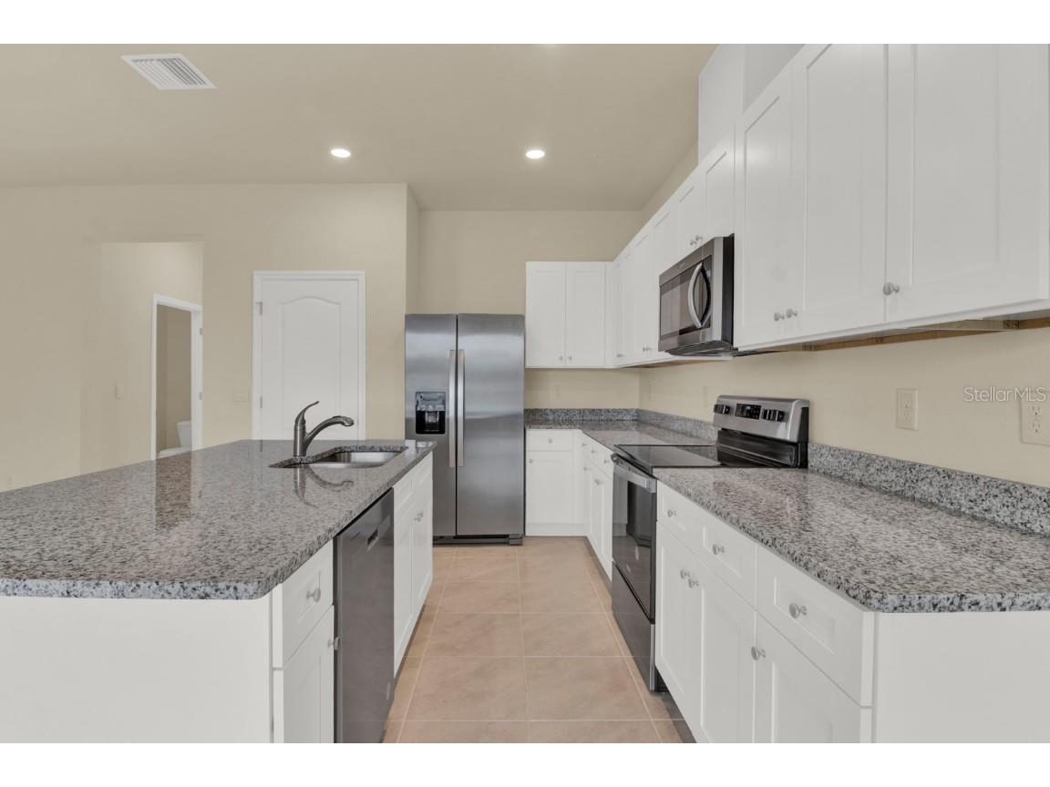 1238 Lido Drive Howey In The Hills FL 34737 S5131451 image6