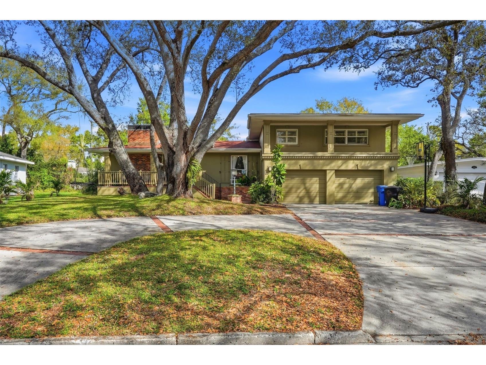 1239 43rd Avenue N Saint Petersburg FL 33703 TB8490350 image1