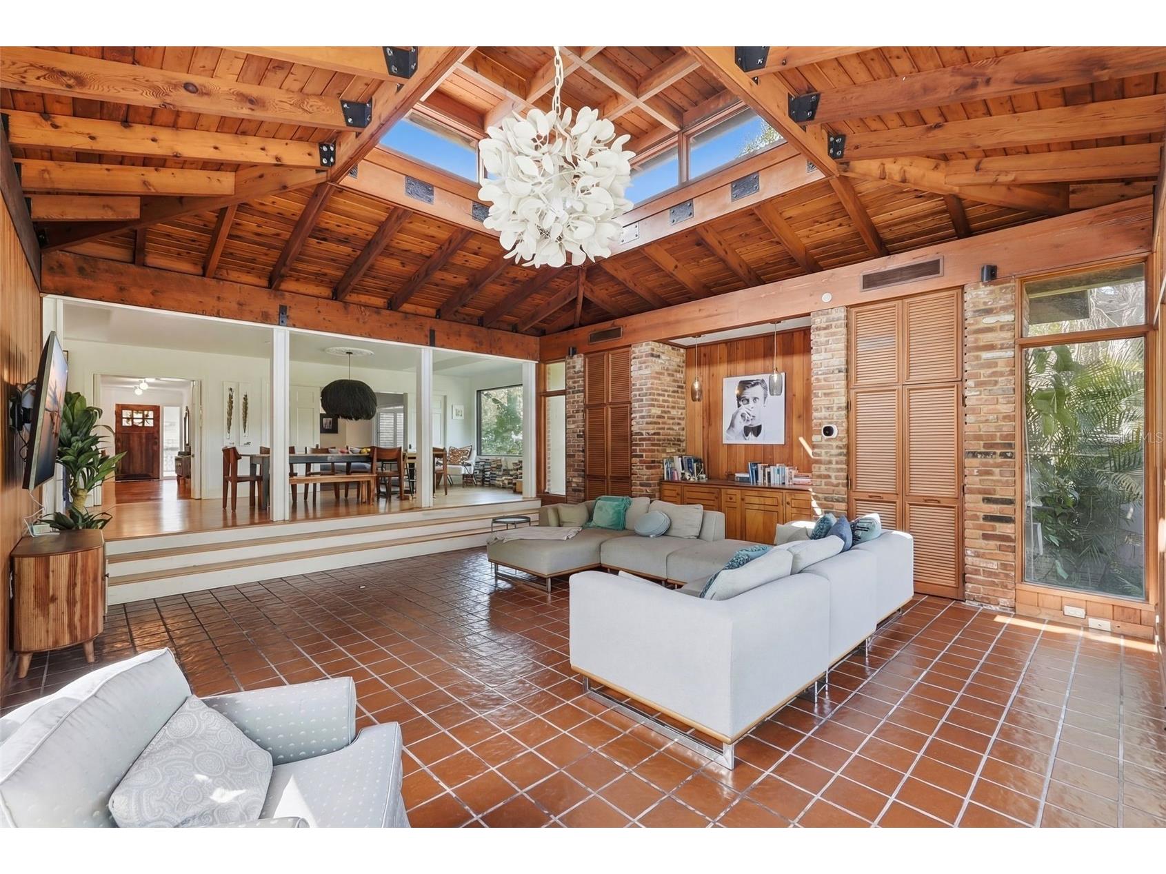 1239 43rd Avenue N Saint Petersburg FL 33703 TB8490350 image9