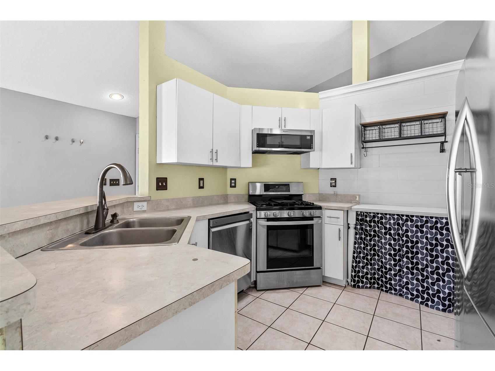 1239 Avonwood Court Lutz FL 33559 TB8521624 image12