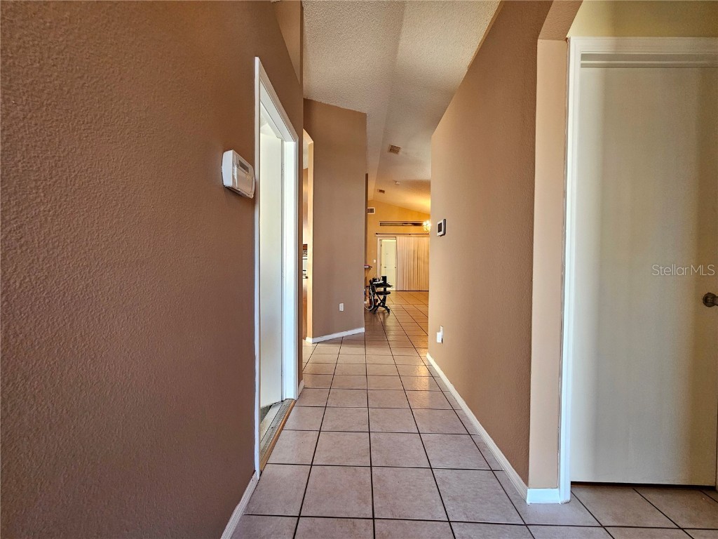 1239 Carey Glen Circle Orlando FL 32824 S5138526 image4