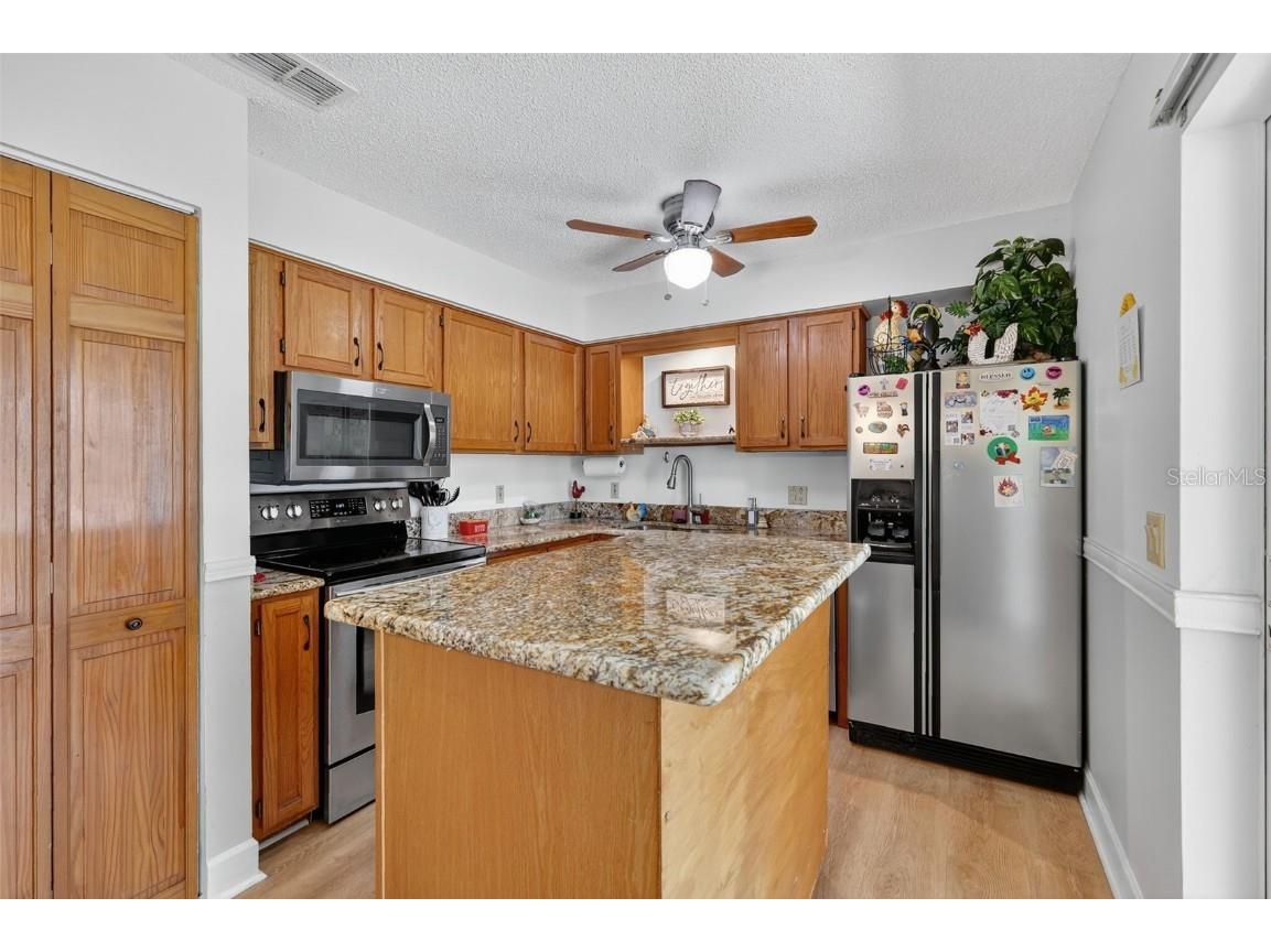 1239 Padgett Circle Lady Lake FL 32159 G5104155 image12