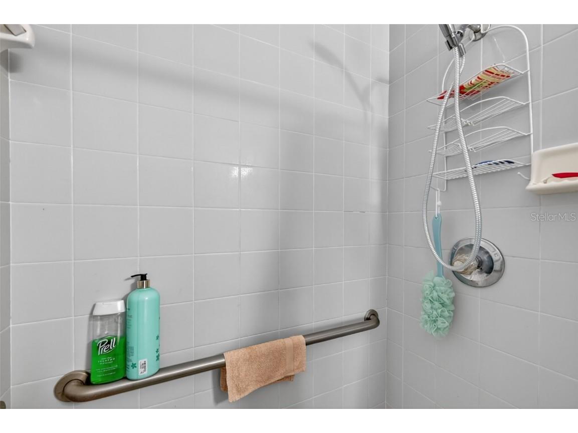 1239 Padgett Circle Lady Lake FL 32159 G5104155 image16