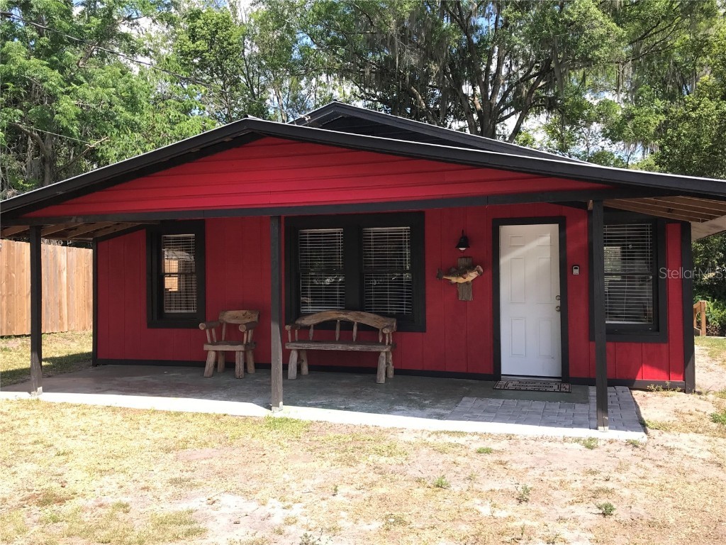 12393 SE 135th Terrace Ocklawaha FL 32179 - LAKE WEIR OM653498 image1