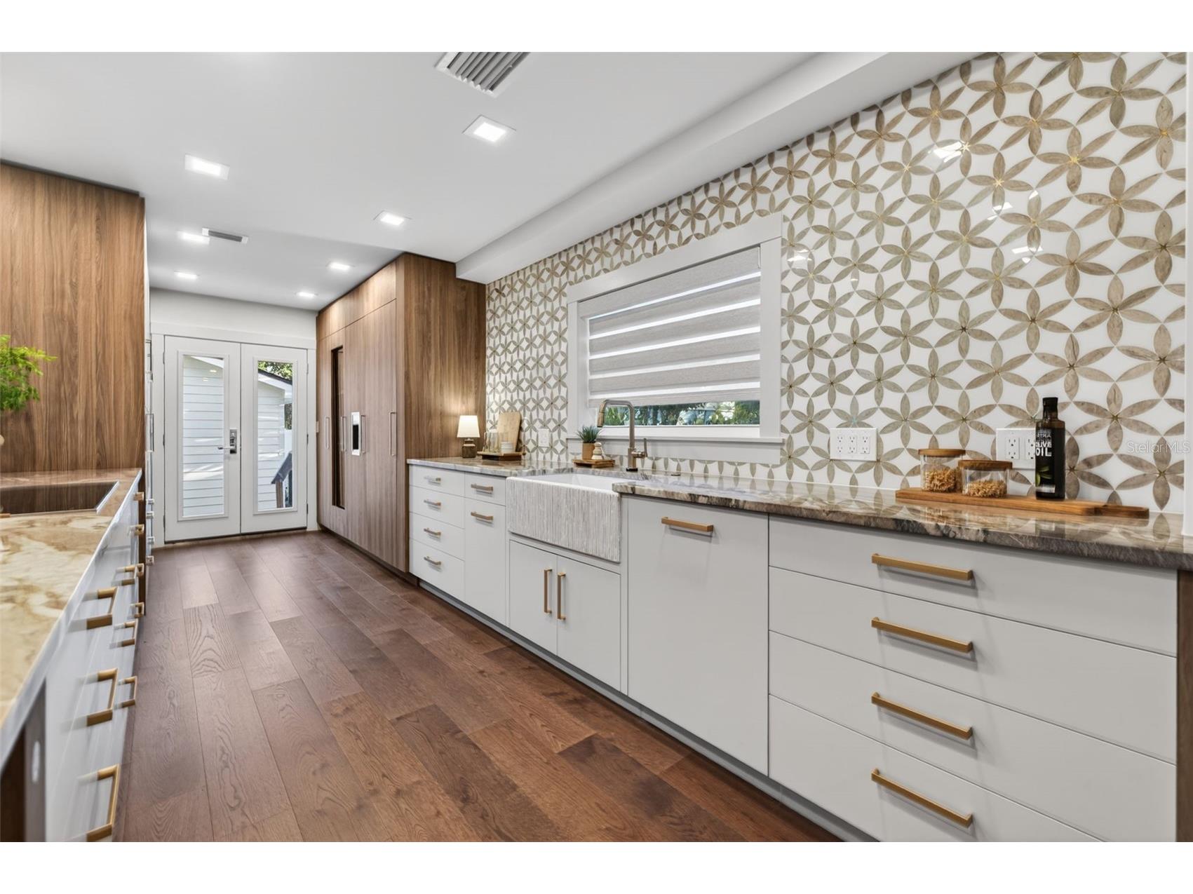 124 19th Avenue N Saint Petersburg FL 33704 TB8508829 image21