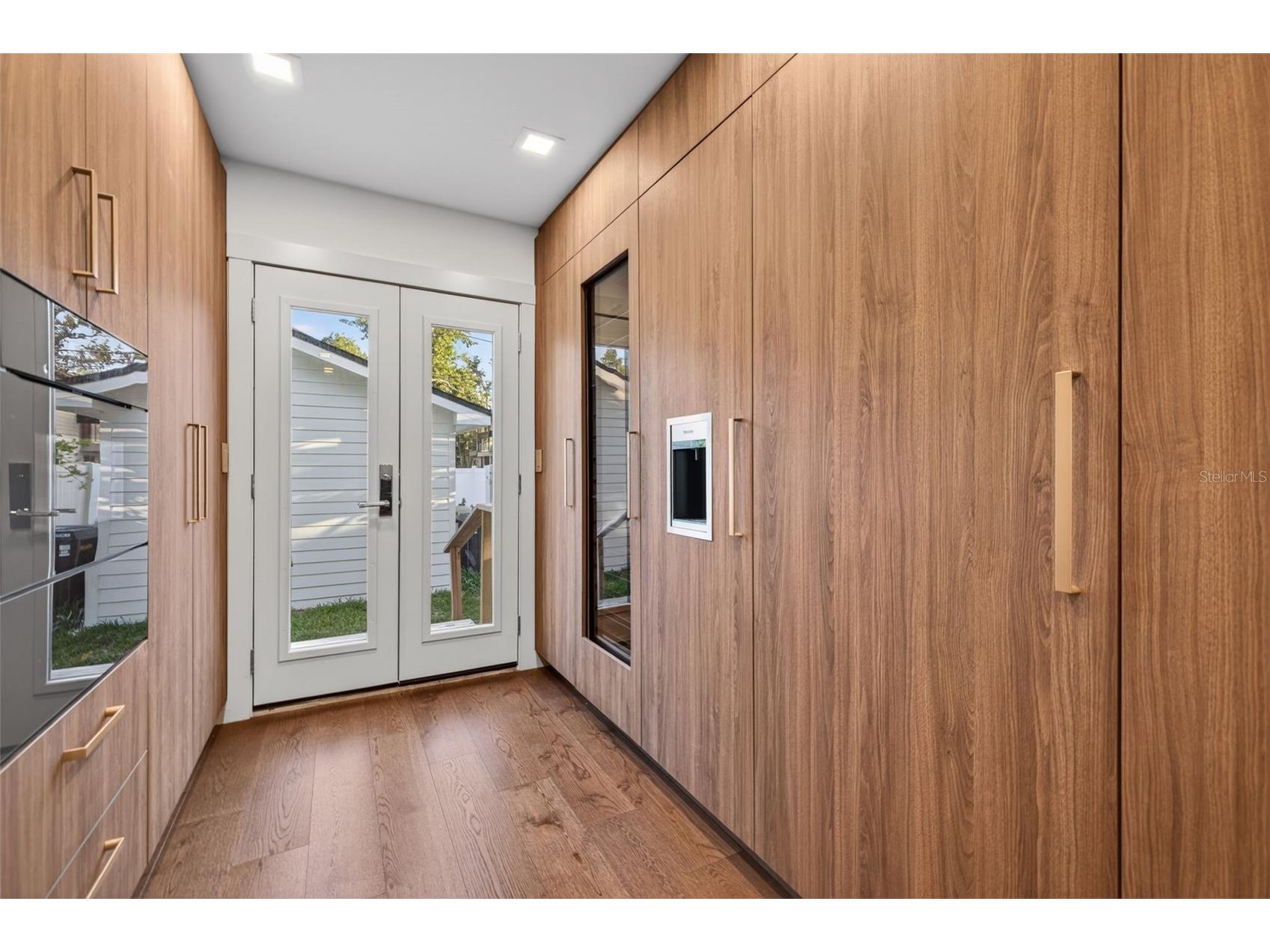 124 19th Avenue N Saint Petersburg FL 33704 TB8508829 image32