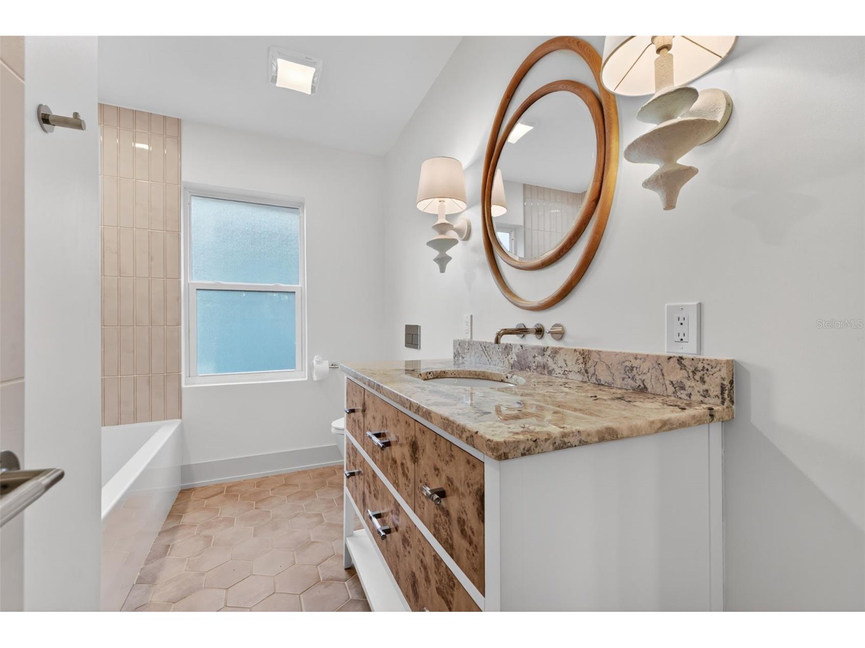 124 19th Avenue N Saint Petersburg FL 33704 TB8508829 image52
