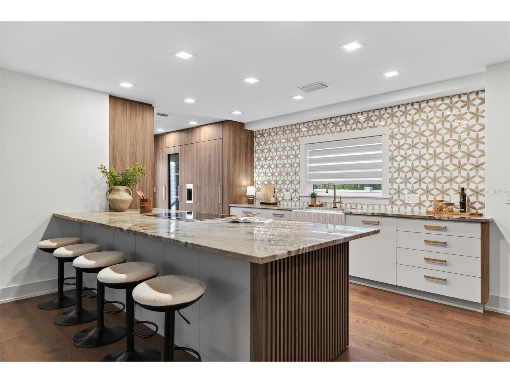 124 19th Avenue N Saint Petersburg FL 33704 TB8508829 image9