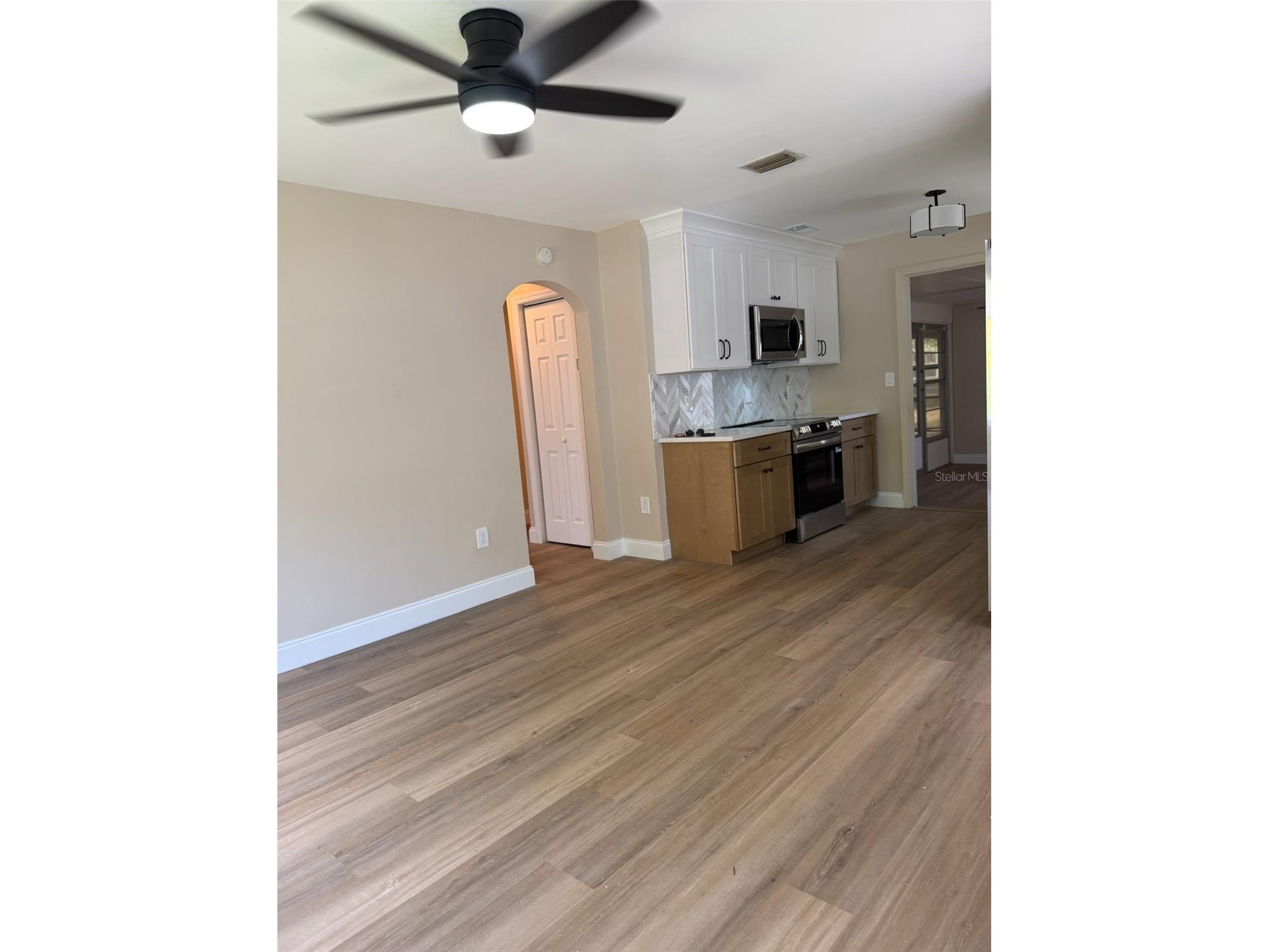 124 20th Avenue N Saint Petersburg FL 33704 TB8509333 image6