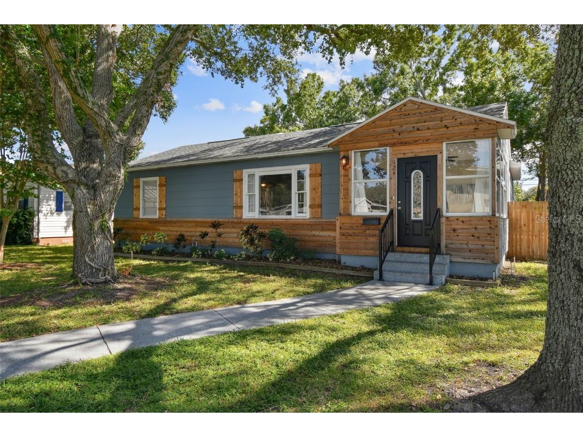 124 37th Avenue NE Saint Petersburg FL 33704 U8214181 image1