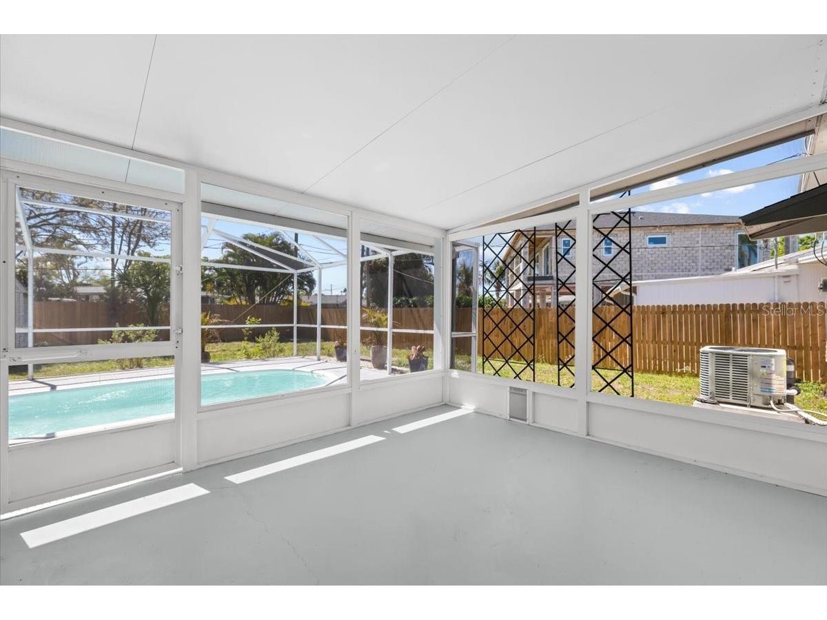 124 85th Avenue N Saint Petersburg FL 33702 TB8486019 image18