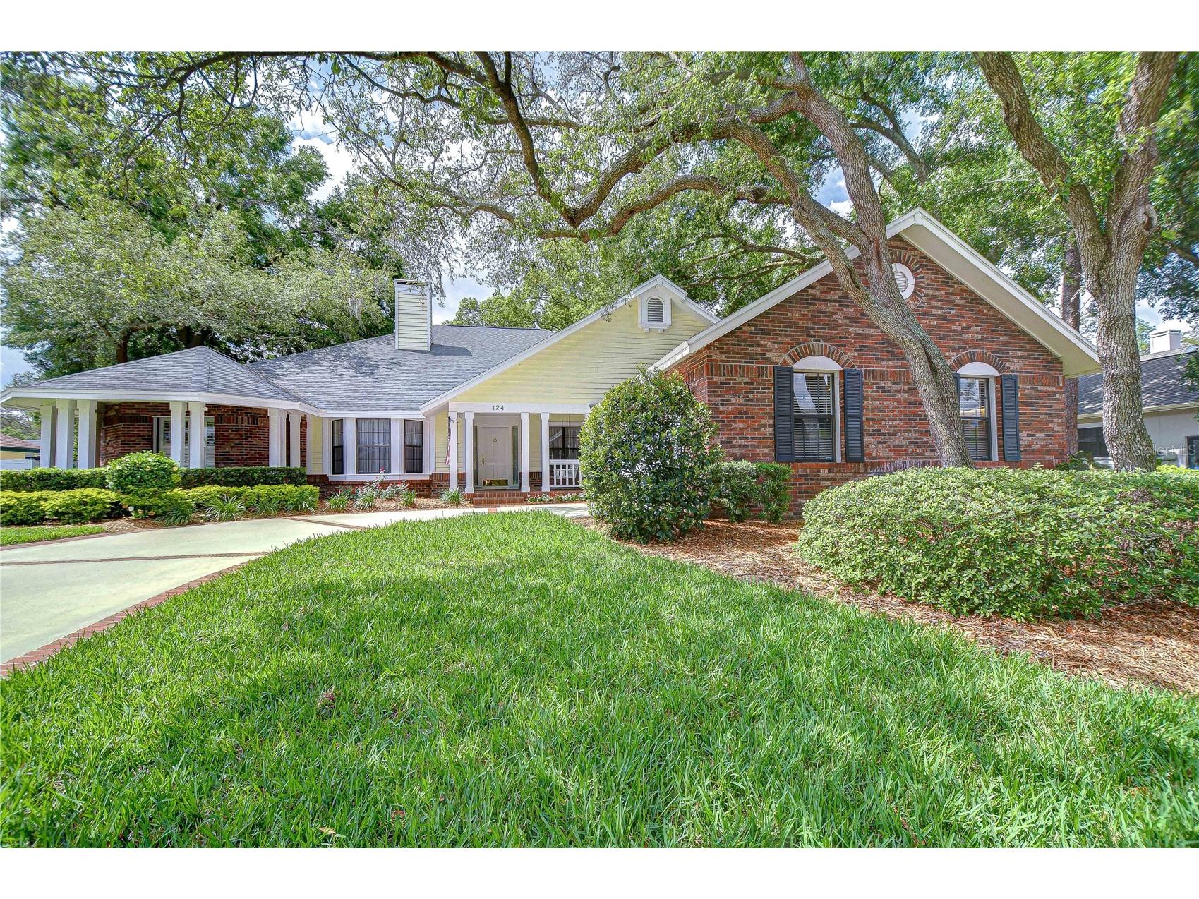 124 Barrington Drive Brandon FL 33511 TB8383139 image1