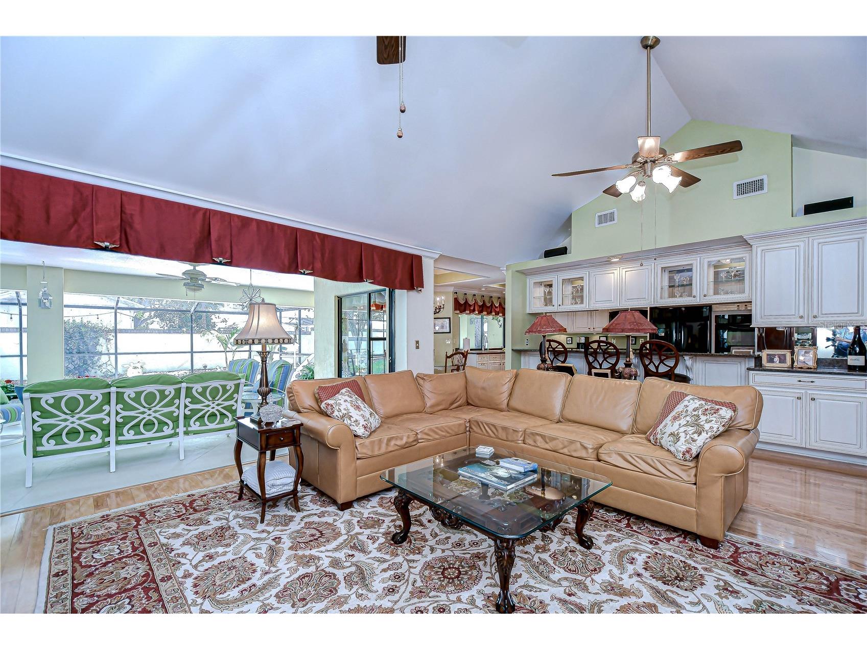 124 Barrington Drive Brandon FL 33511 TB8383139 image16