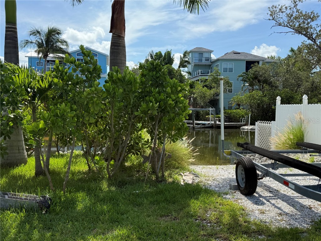 124 Burns Road Terra Ceia FL 34250 A4658583 image10