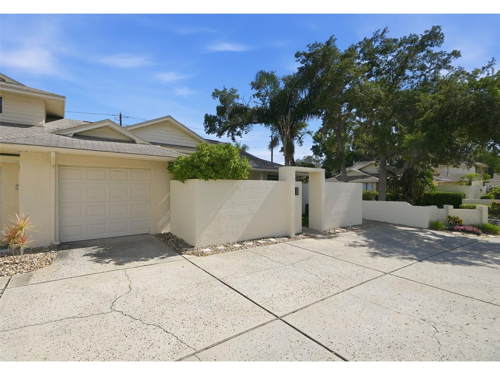 124 Colony South Drive Tarpon Springs FL 34689 TB8519018 image1