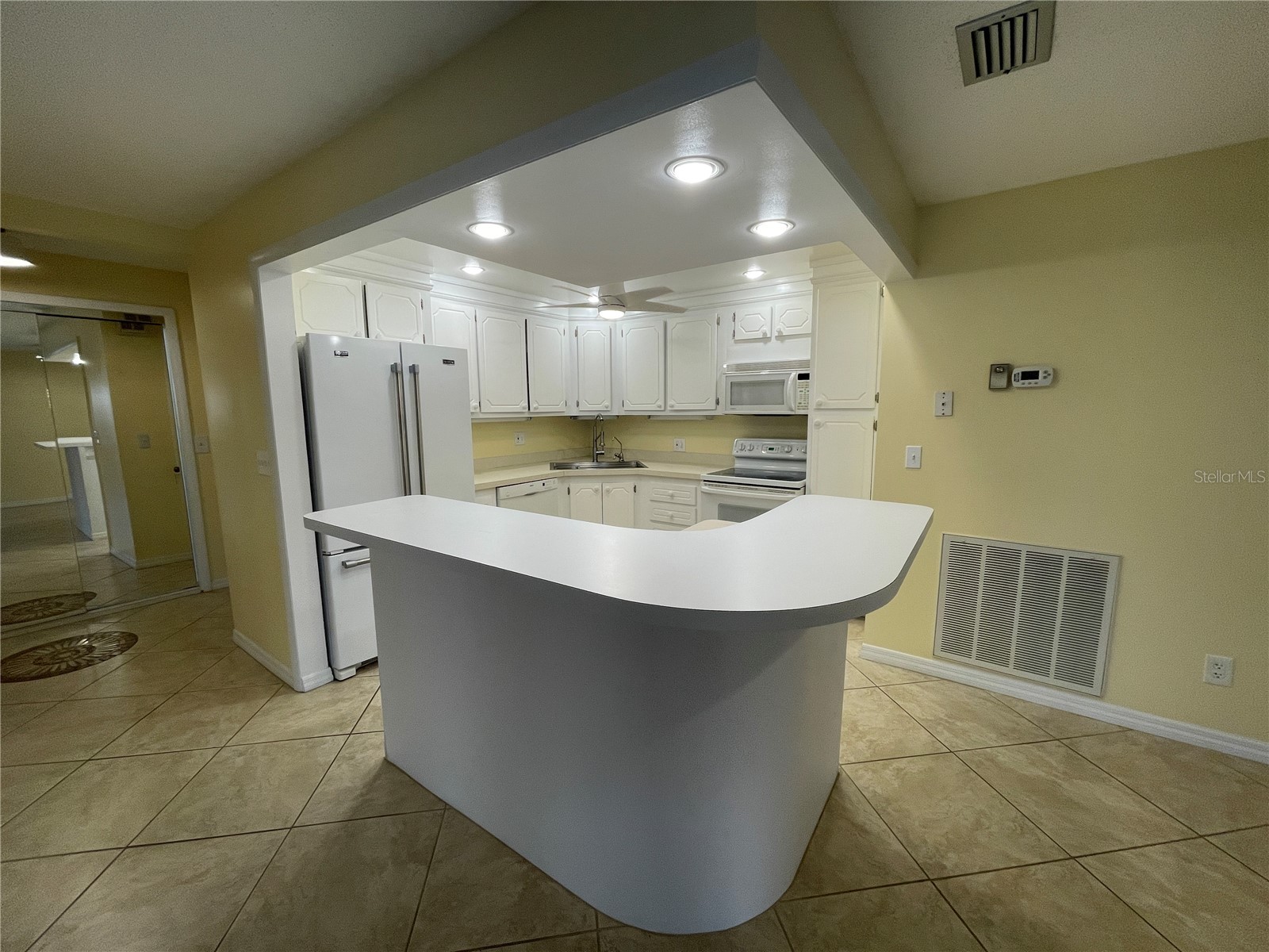 124 Dogwood Circle Seminole FL 33777 TB8460474 image8