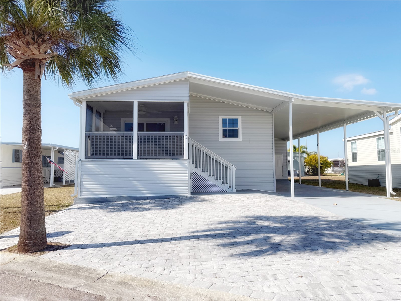 124 E Saint Annes Circle Apollo Beach FL 33572 TB8471353 image1