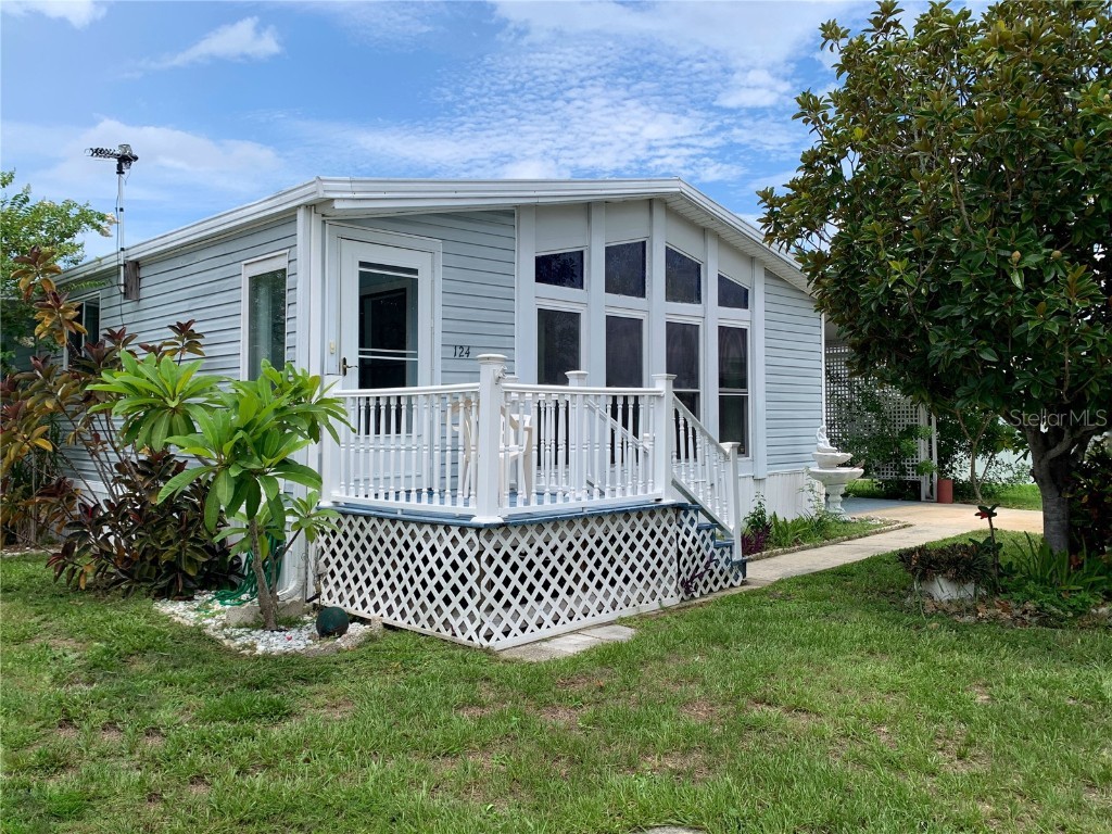 124 E Saint Johns Way Apollo Beach FL 33572 T3506666 image1