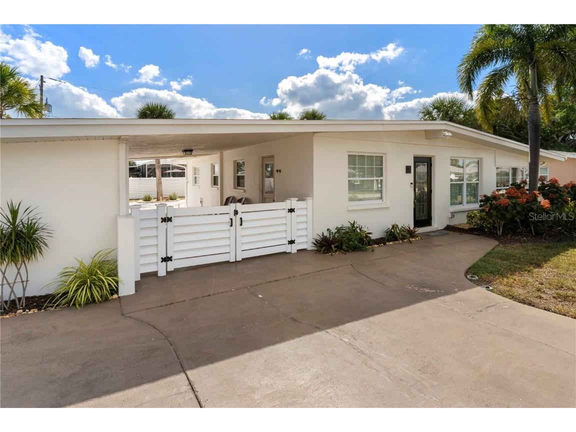 124 Field Avenue Venice FL 34285 A4587422 image1