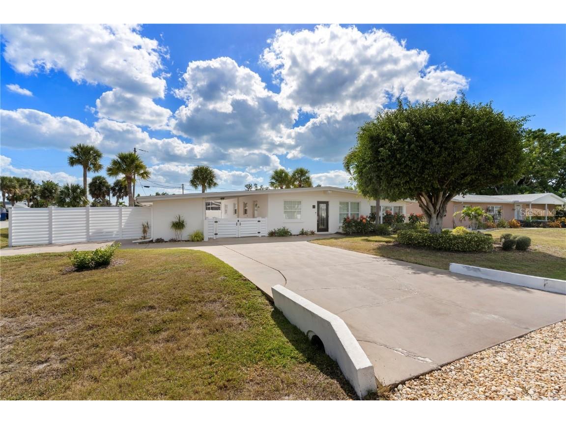 124 Field Avenue Venice FL 34285 A4587422 image3