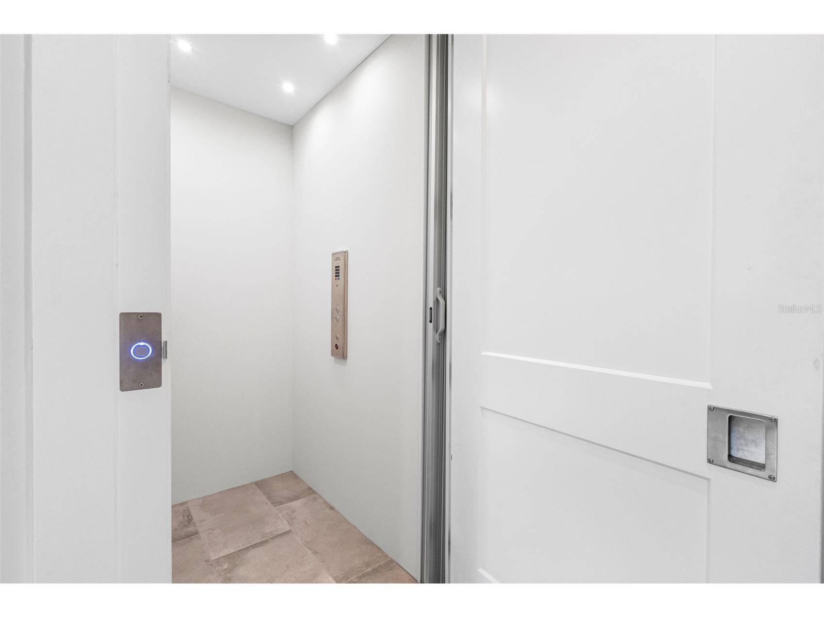 124 Forest Hills Drive Redington Shores FL 33708 TB8487942 image15