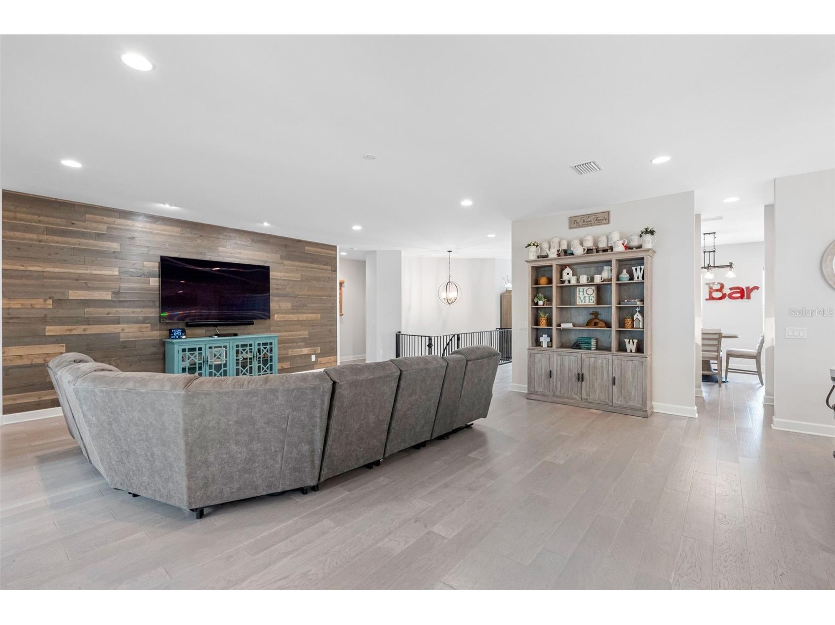 124 Forest Hills Drive Redington Shores FL 33708 TB8487942 image26