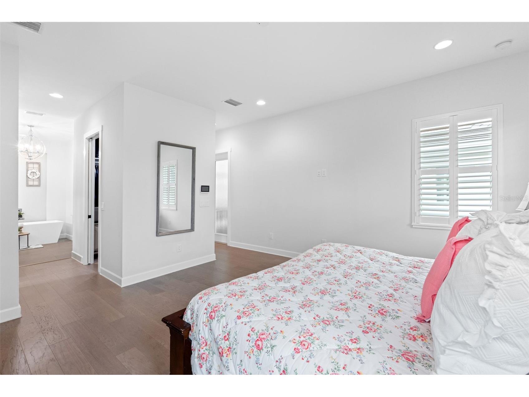 124 Forest Hills Drive Redington Shores FL 33708 TB8487942 image45