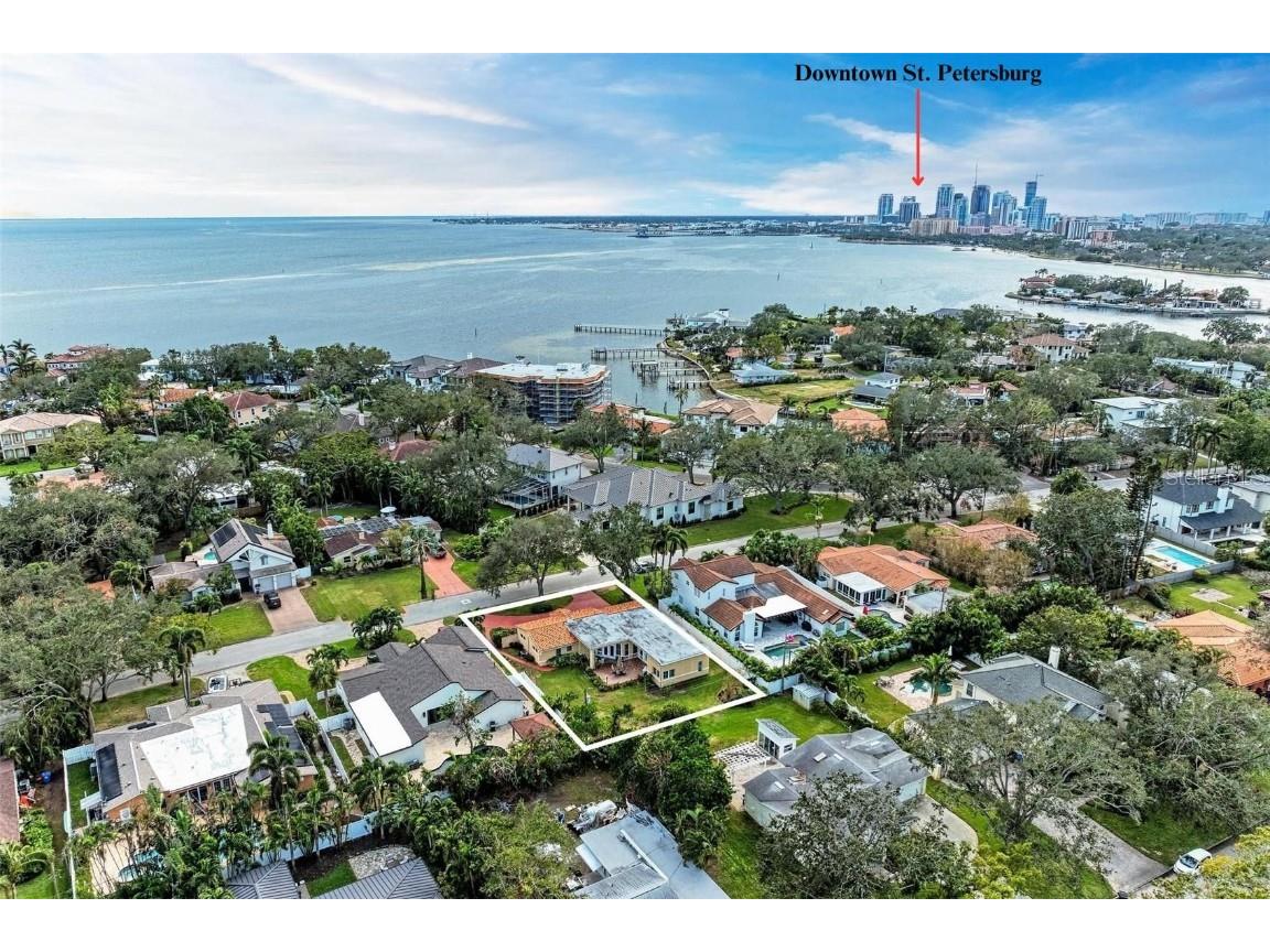 124 Giralda Boulevard NE Saint Petersburg FL 33704 A4632181 image1