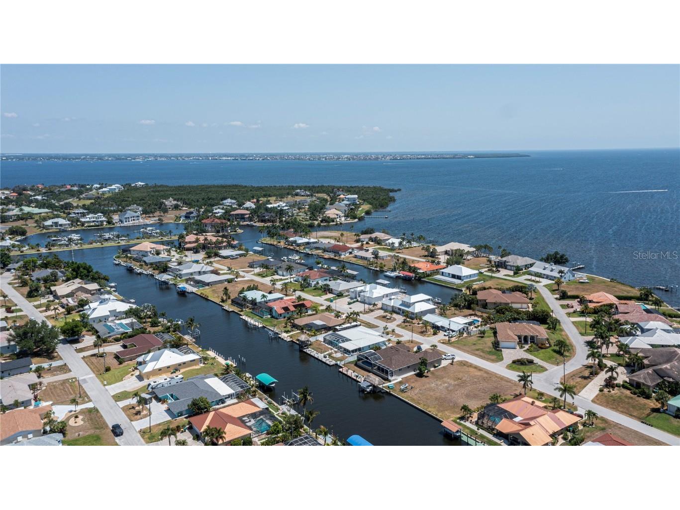 124 Graham Street SE Port Charlotte FL 33952 C7492588 image1