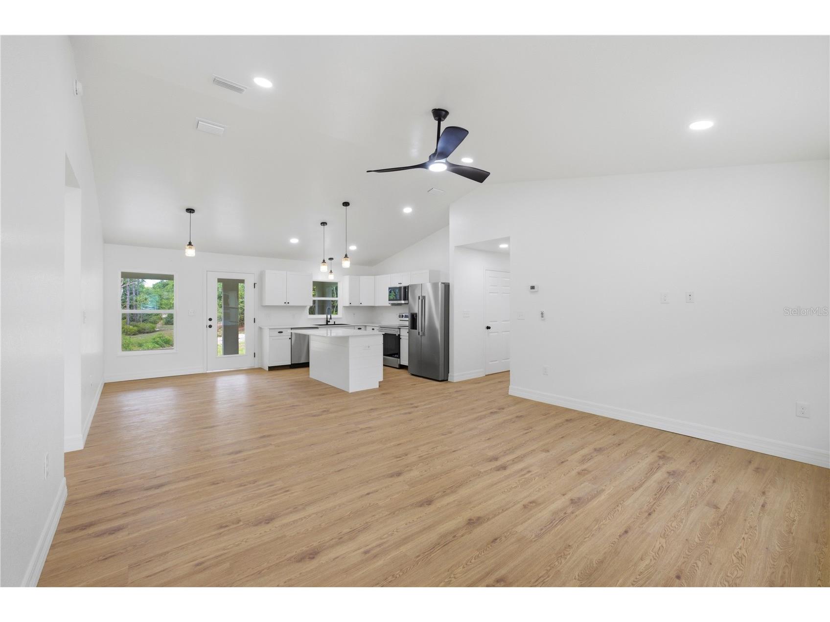 124 Guava Terrace Ocklawaha FL 32179 G5111407 image3