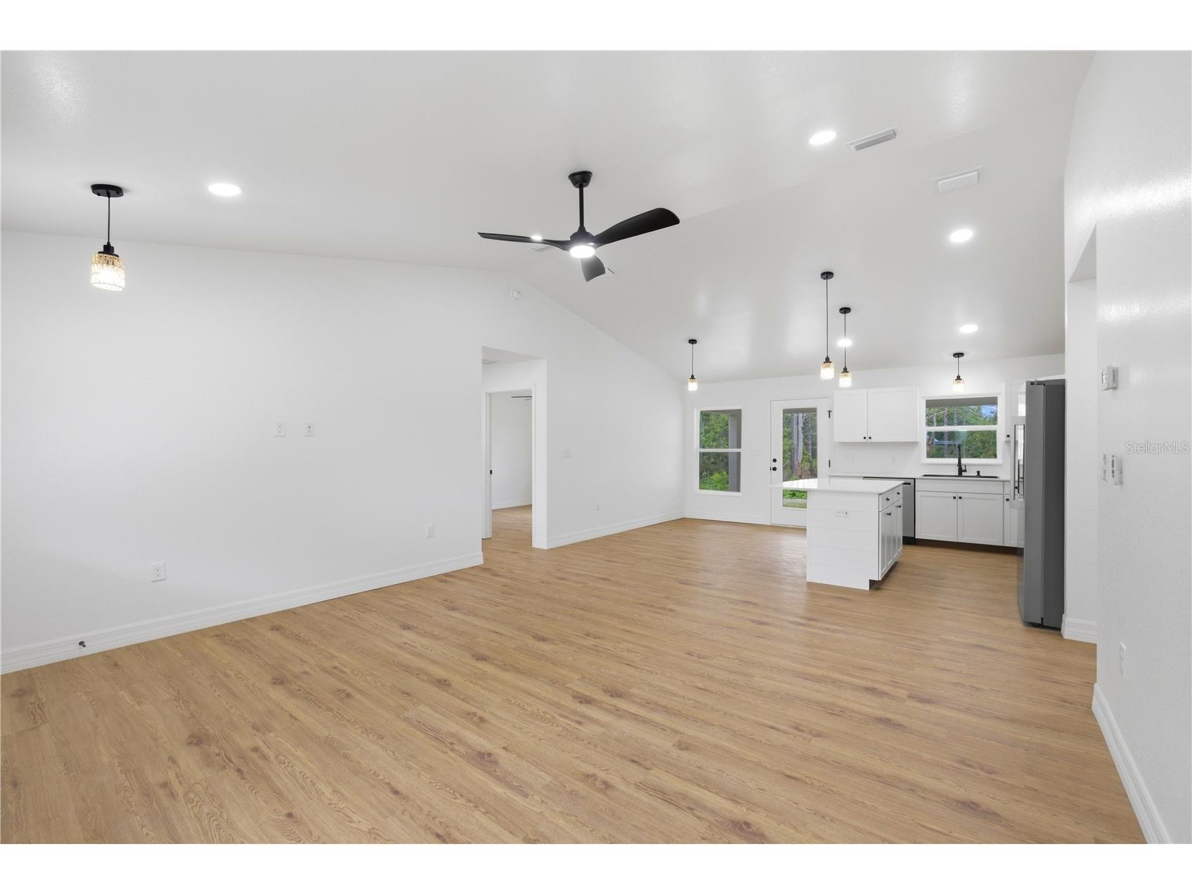 124 Guava Terrace Ocklawaha FL 32179 G5111407 image4