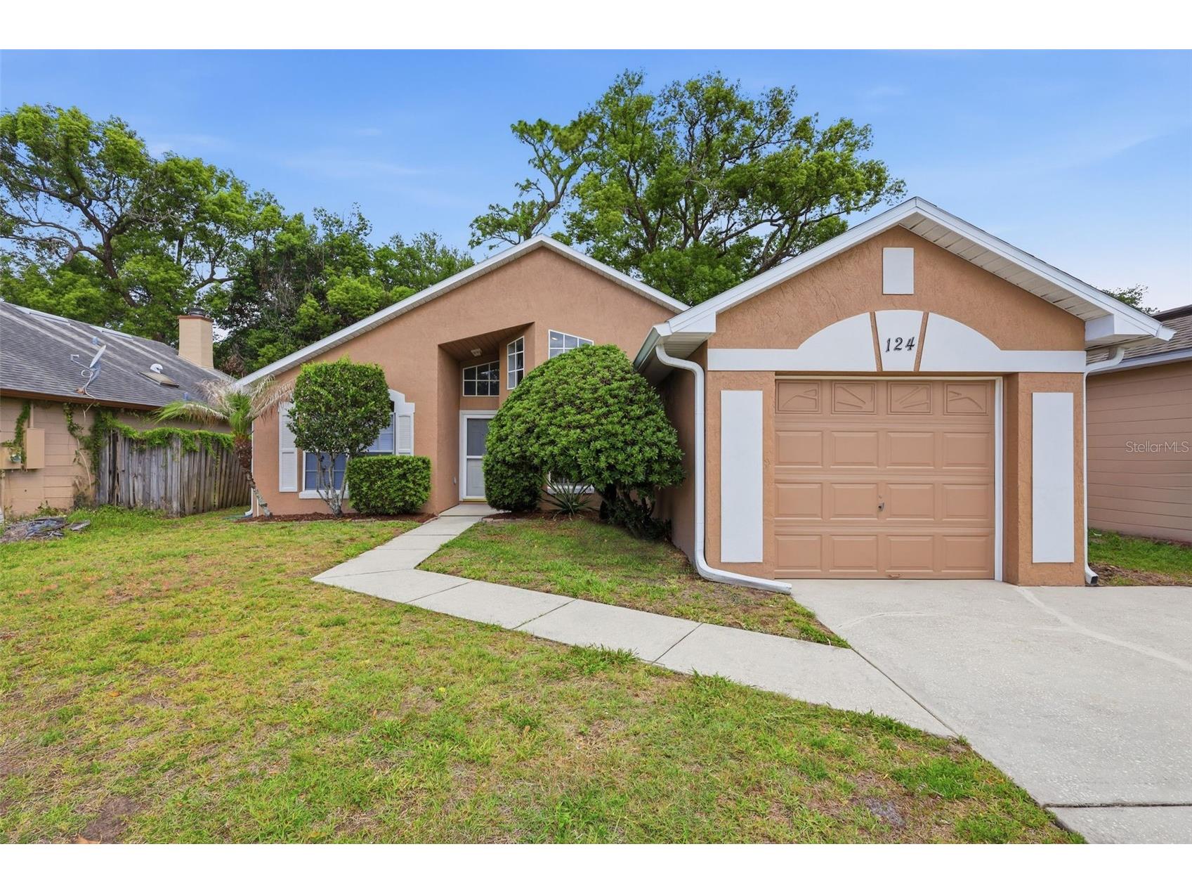 124 Kelly Circle Sanford FL 32773 V4948689 image1