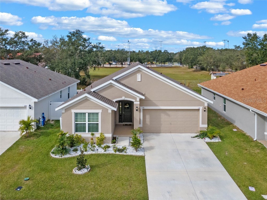 124 Krenson Bay Loop Winter Haven FL 33881 P4928848 image1