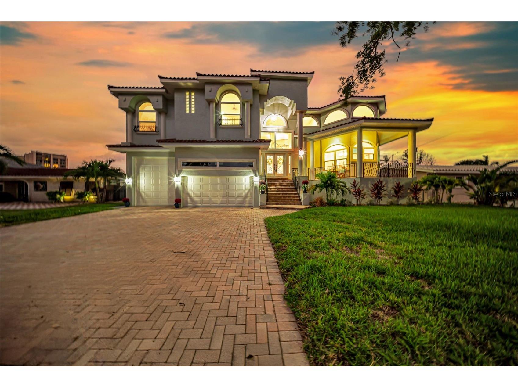 124 Leeward Island Clearwater Beach FL 33767 - CLEARWATER CHANEL TB8458455 image2